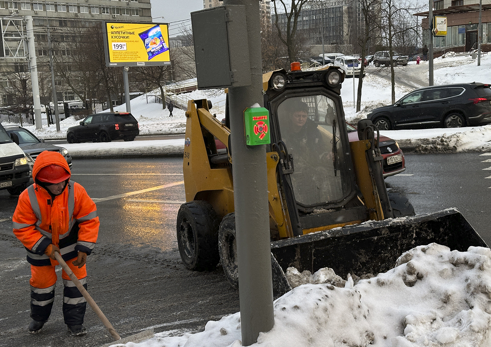 Юрист Ванюкова рассказала, куда обращаться, если коммунальщики отказываются убирать снег